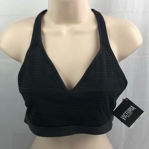 New Victoria secret sport bra sz.lg. Body wicking